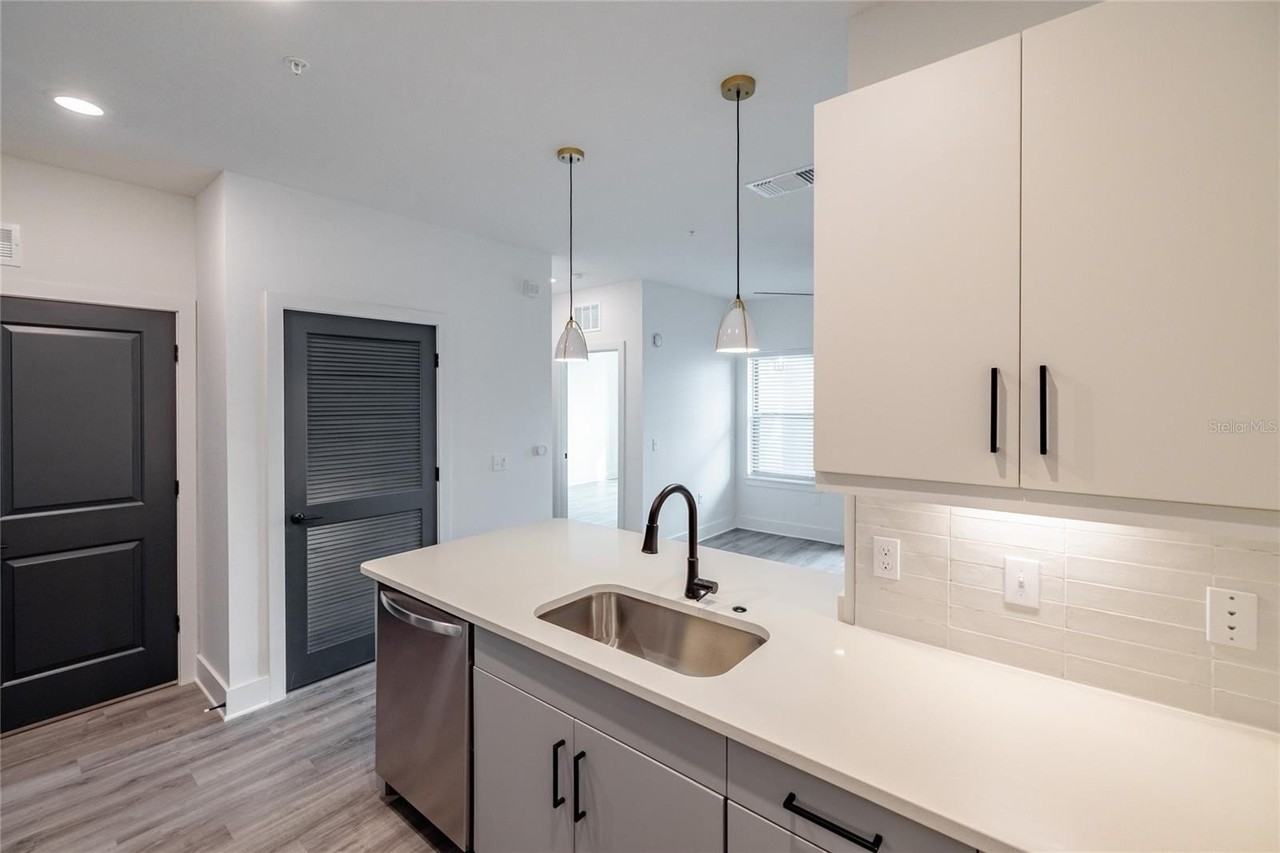 1420 Lakefront Dr #6105 - Photo 4 of 31