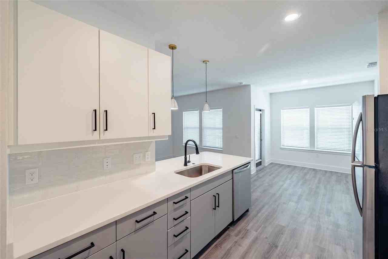 1420 Lakefront Dr #6213 - Photo 4 of 38