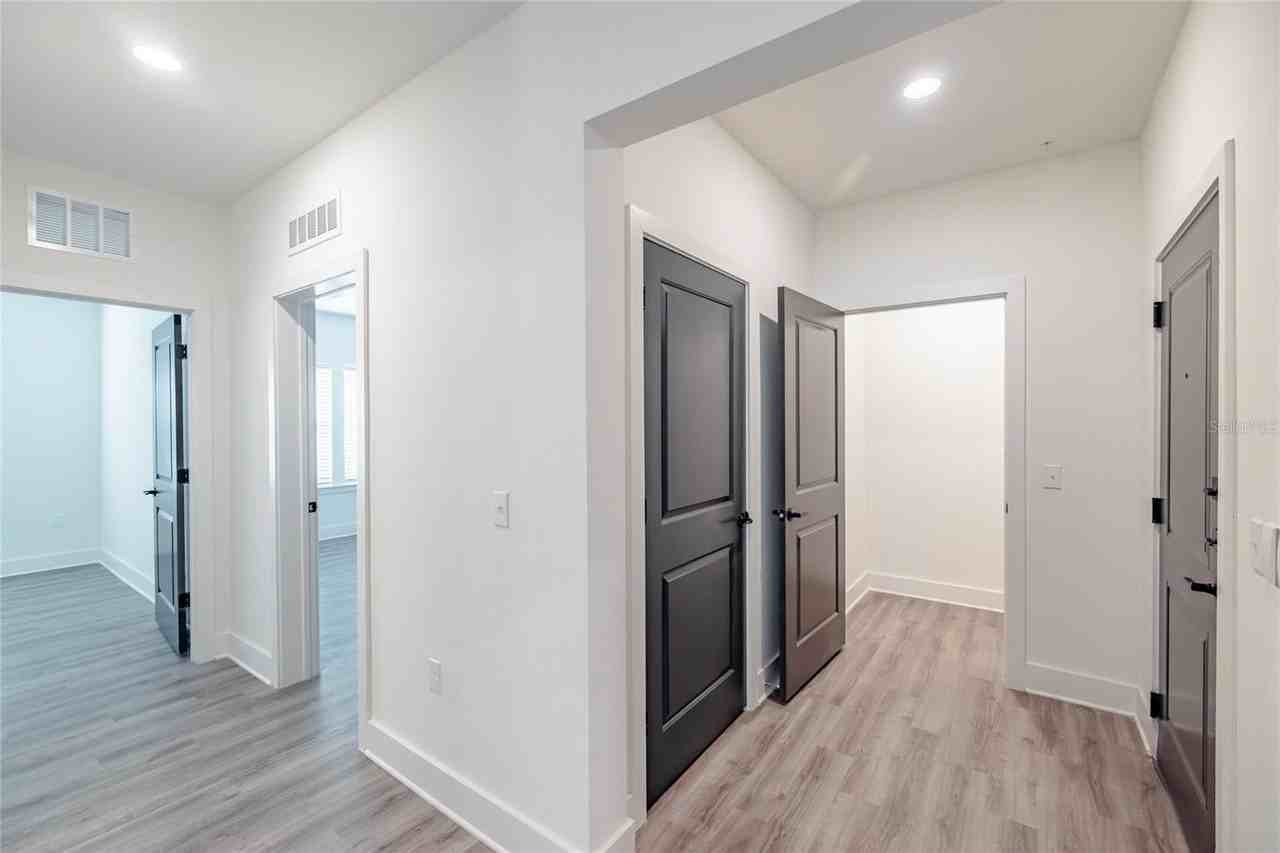 1420 Lakefront Dr #6111 - Photo 4 of 45