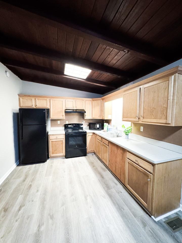 Jefferson Ave Sw - Photo 2 of 7