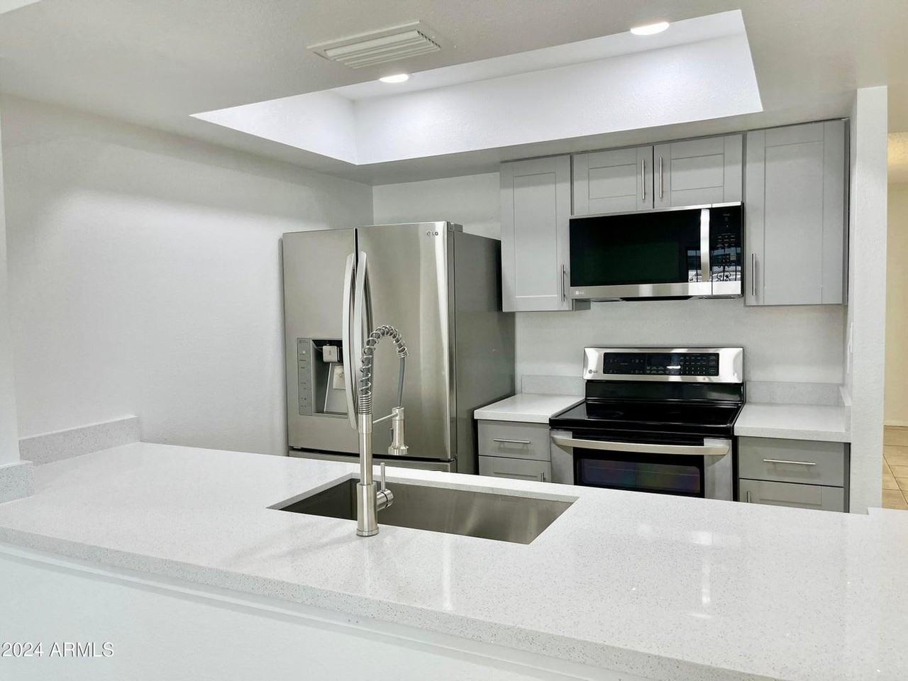 W Solano Dr S - Photo 3 of 17