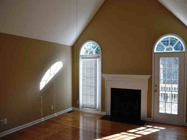 100 Lake Lennox Dr - Photo 3 of 15