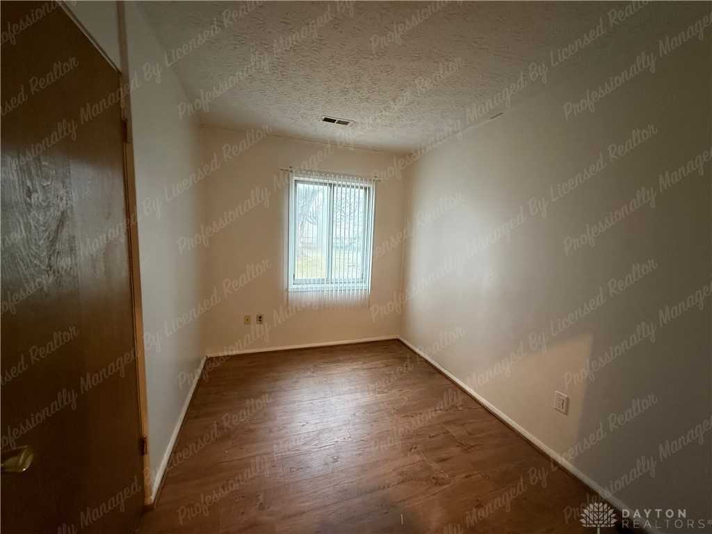 846 Donora Dr - Photo 7 of 17