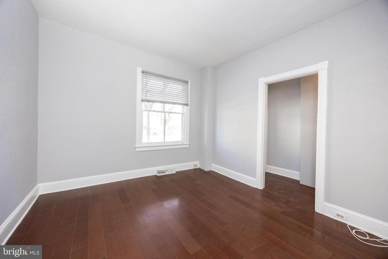 56 Pennsylvania Ave - Photo 6 of 36