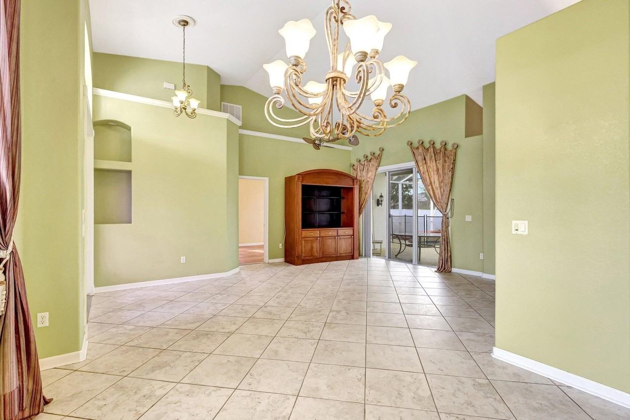 425 Se Evergreen Ter - Photo 6 of 45