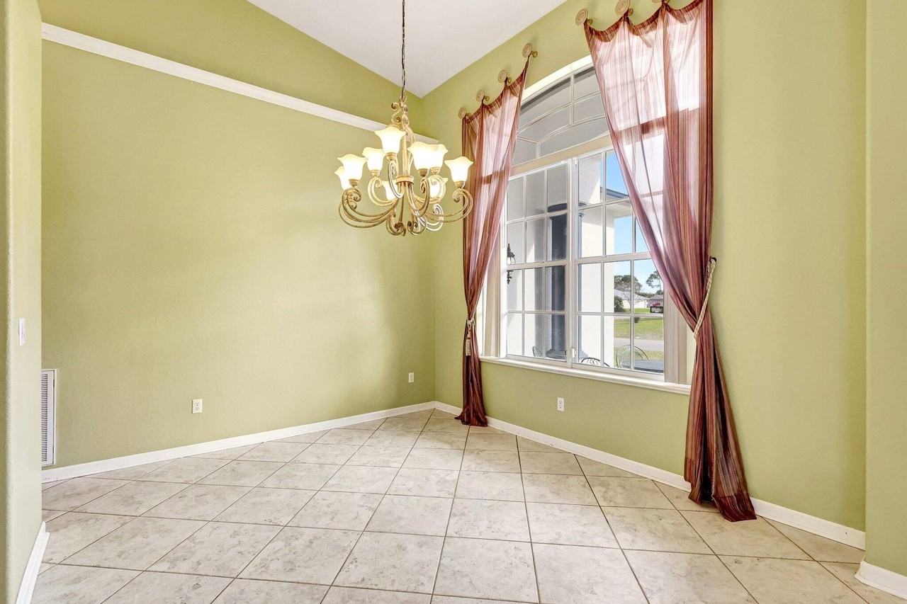 425 Se Evergreen Ter - Photo 7 of 45