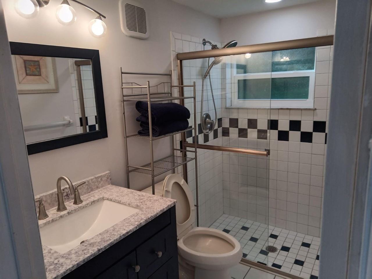 7630 7630 SW Parkway Drive Drive , 2 ##2 - Photo 5 of 13