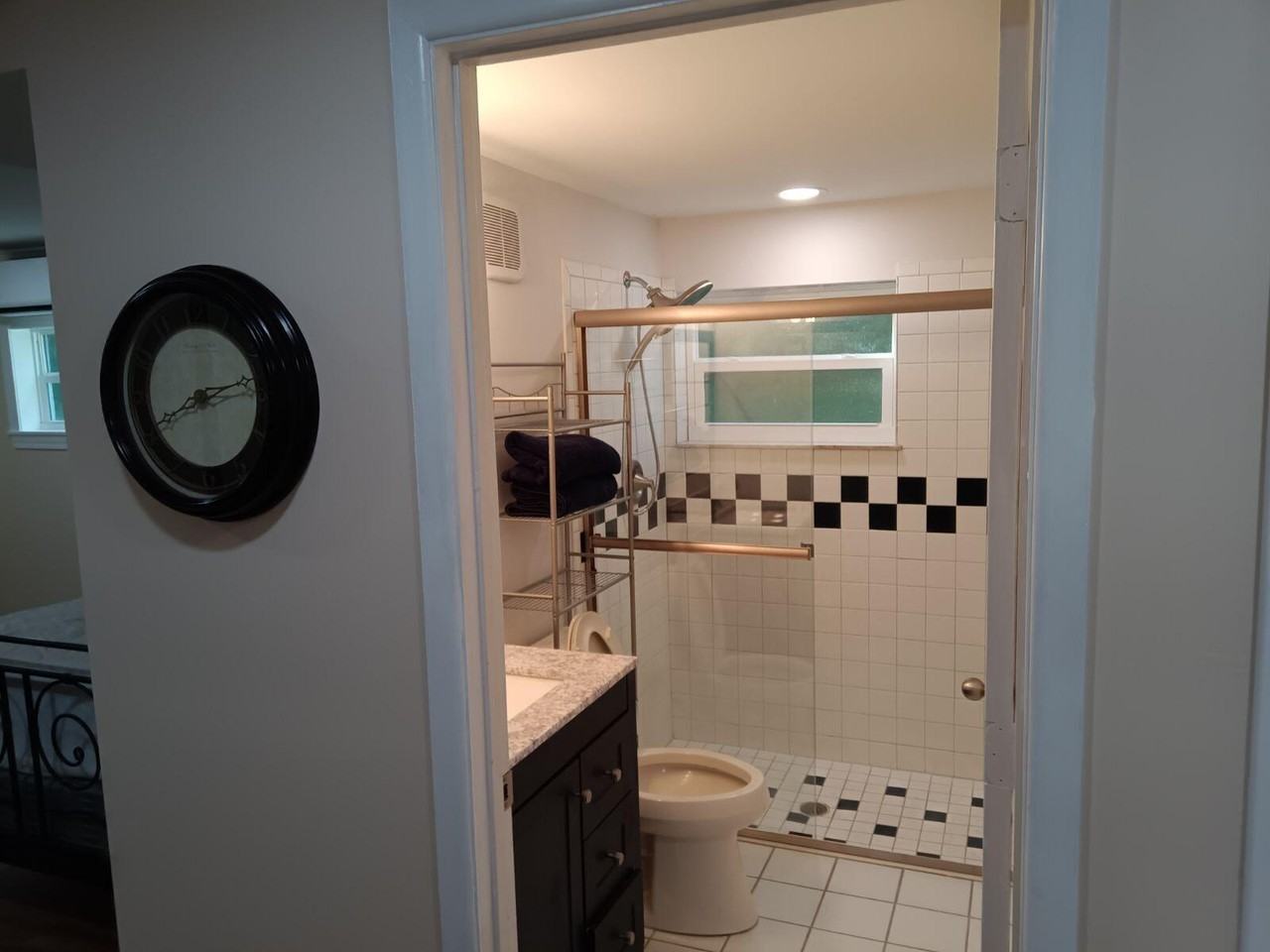 7630 7630 SW Parkway Drive Drive , 2 ##2 - Photo 7 of 13