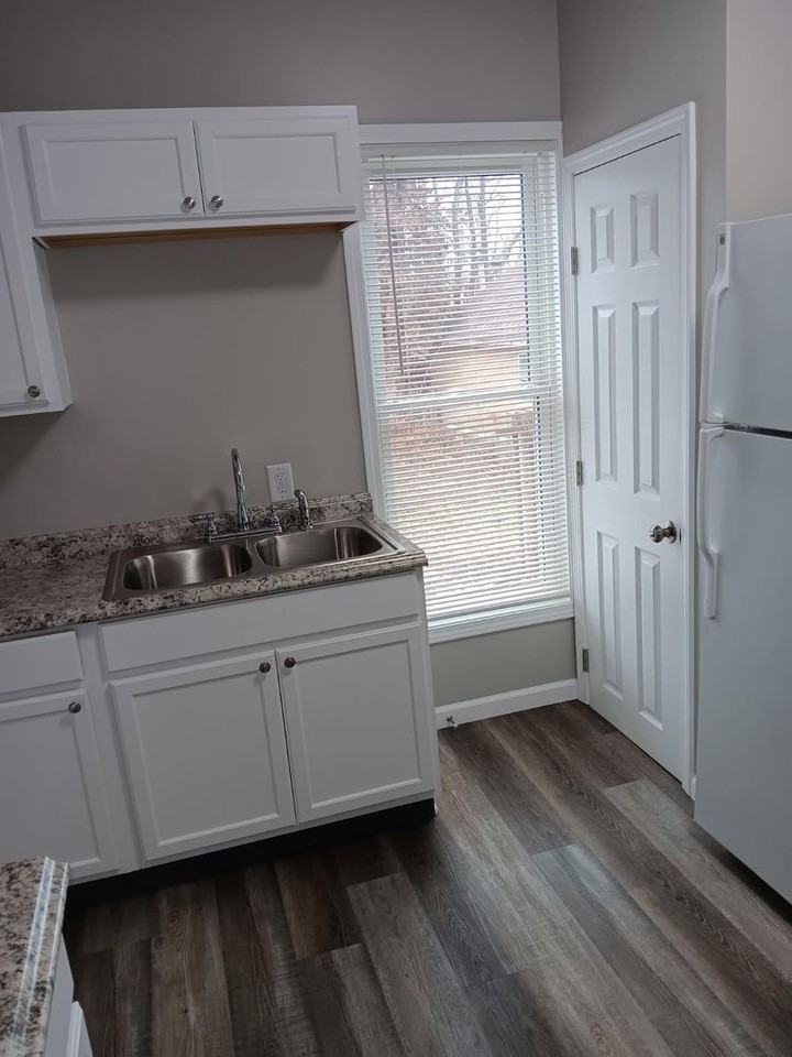 315 Sw Roosevelt St - Photo 3 of 10