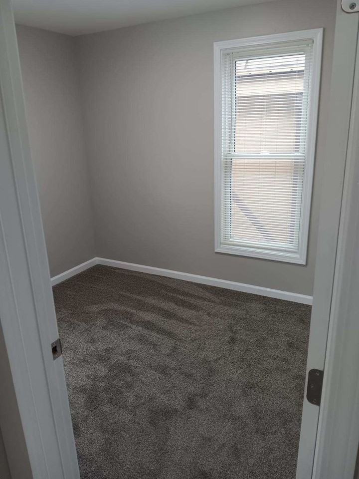 315 Sw Roosevelt St - Photo 4 of 10