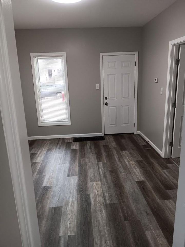 315 Sw Roosevelt St - Photo 7 of 10