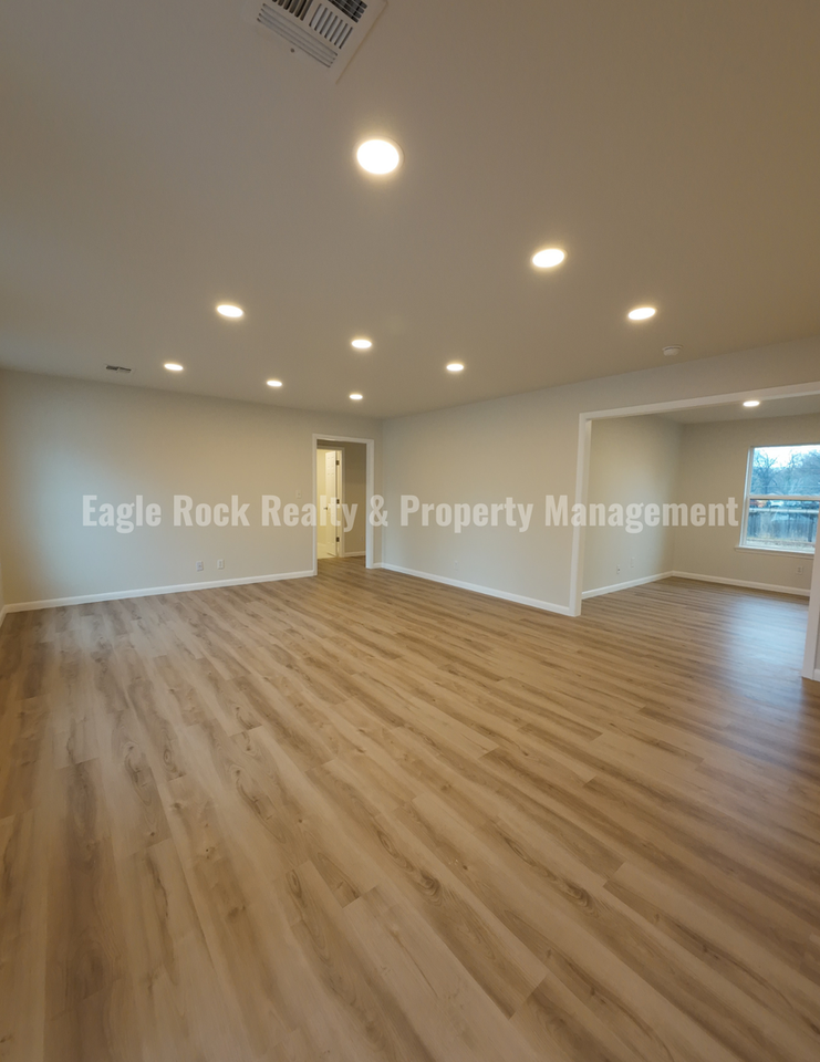 1369 E 67th St - Photo 2 of 50