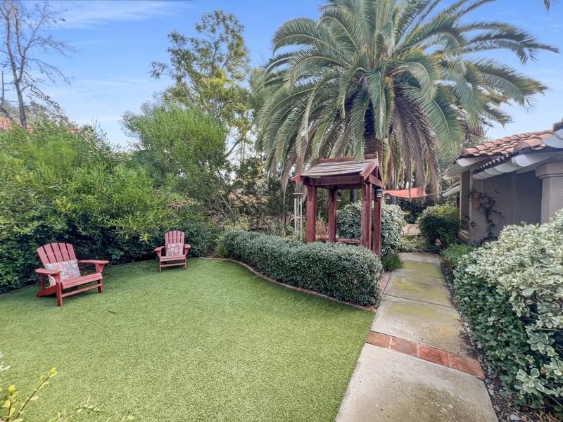 311 Saratoga Gln - Photo 3 of 23