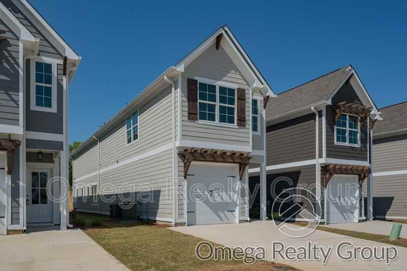 192 Creek Run Way - Photo 4 of 42