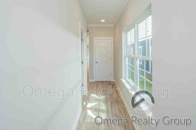 192 Creek Run Way - Photo 7 of 42