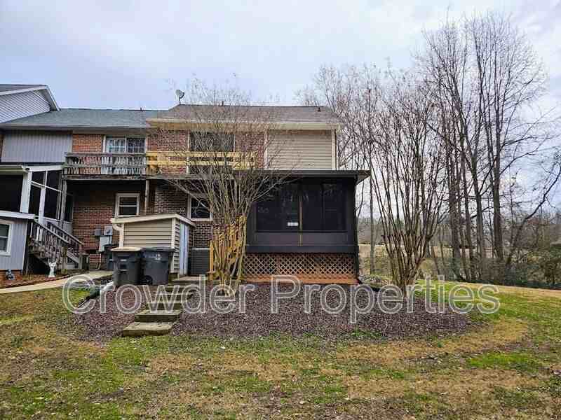 1540 Cooper Ave - Photo 2 of 20