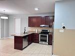 22 Gamson Cres - Photo 3 of 18