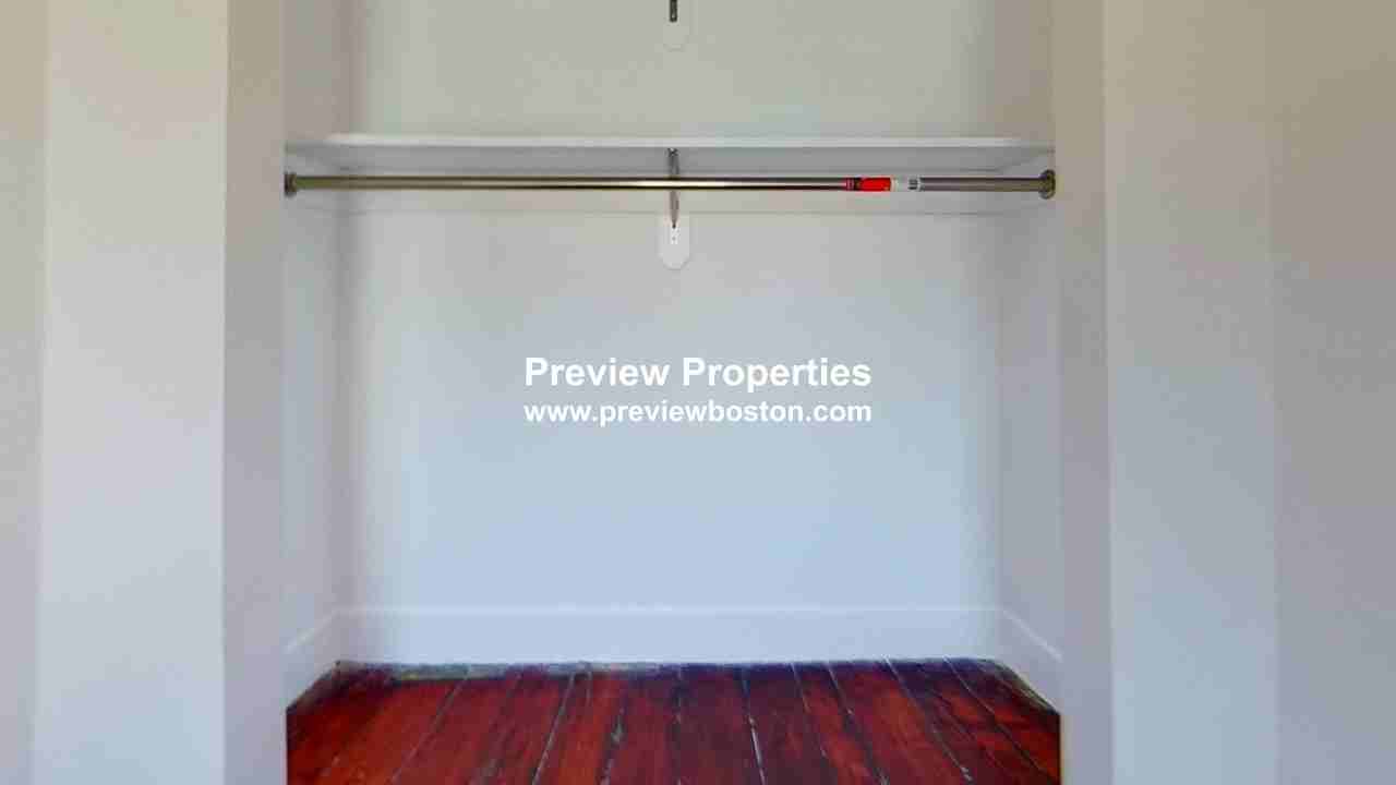 George St #2P - Photo 4 of 9