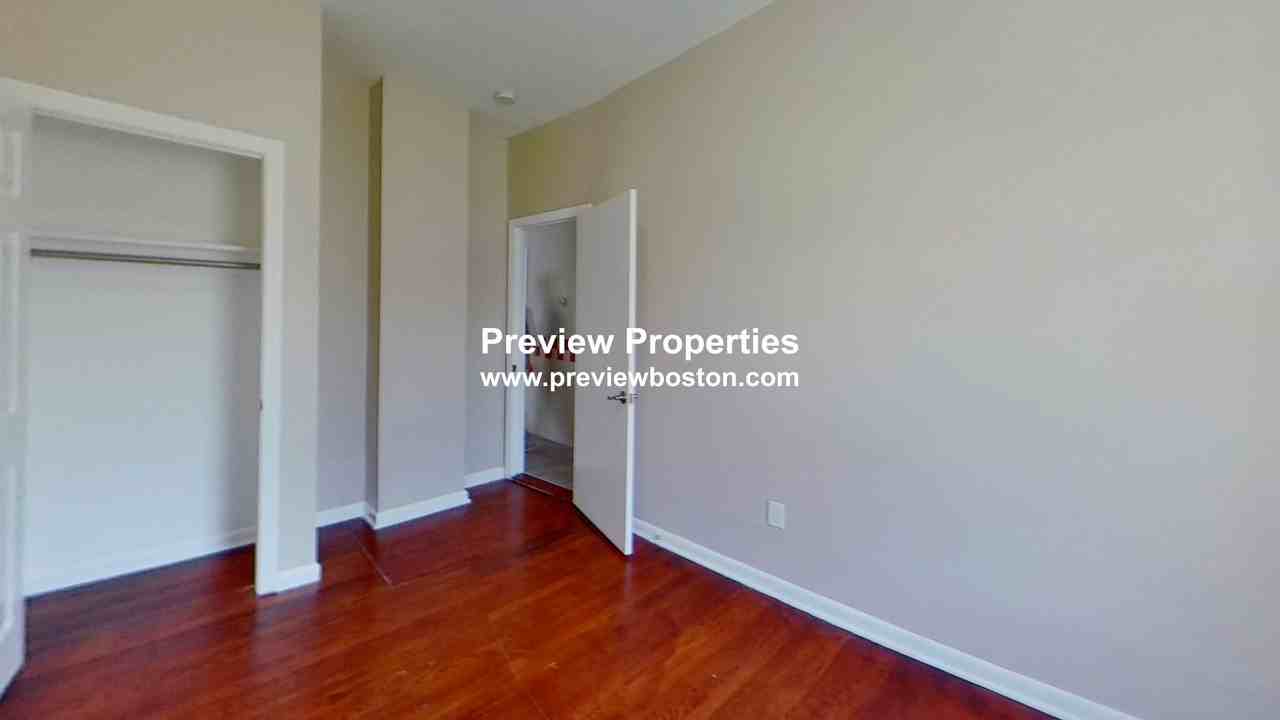 George St #2P - Photo 6 of 9