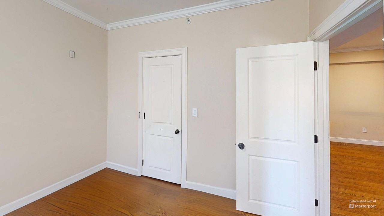 2973 Washington St #3 - Photo 3 of 6