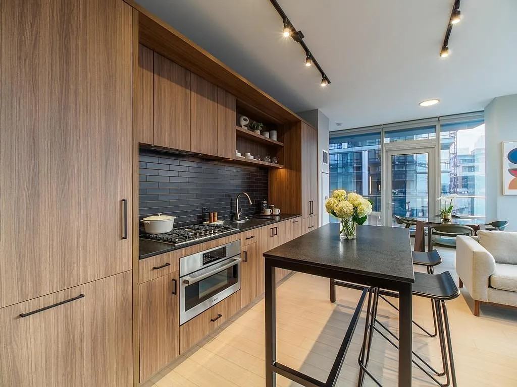 N Wells St #1903 - Photo 3 of 21