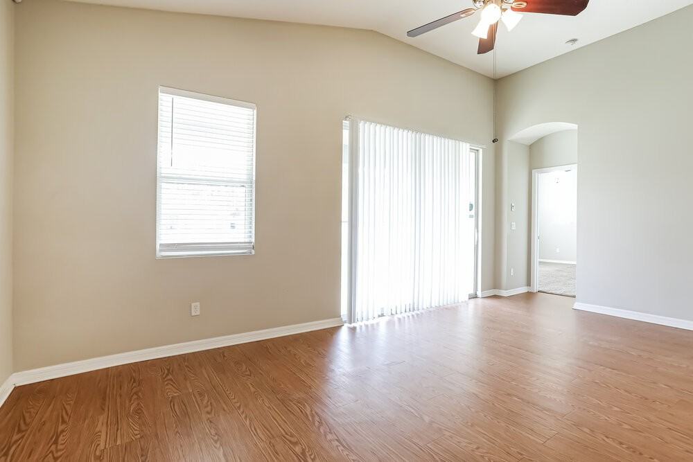 805 Celebration Ln - Photo 4 of 16