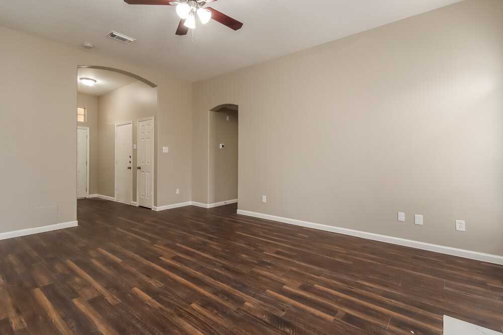 22819 Willhanna Dr - Photo 5 of 16