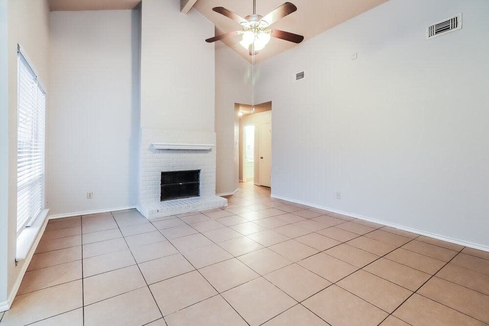 16227 Corsair Rd - Photo 5 of 16