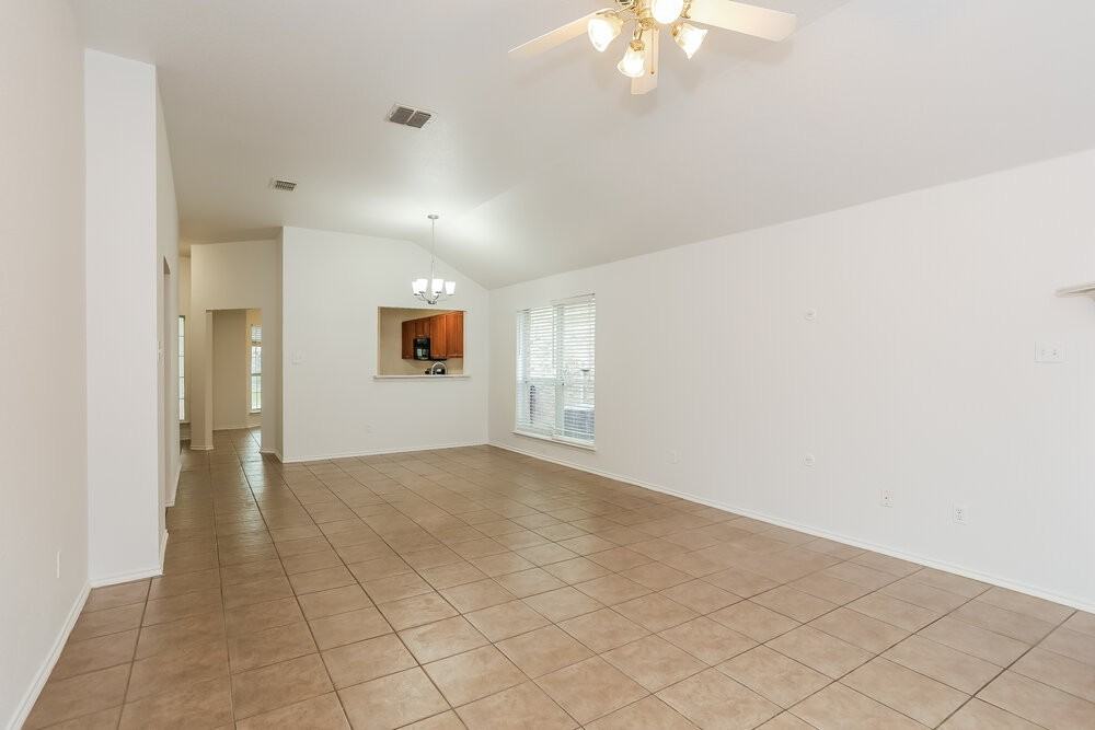 509 Tweeter Dr - Photo 5 of 17