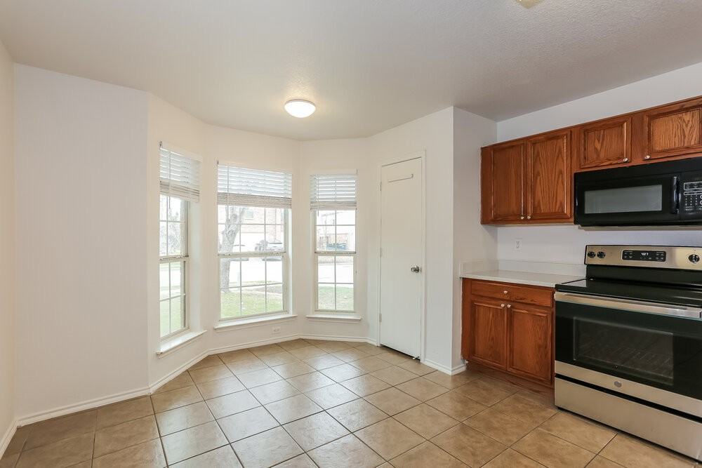 509 Tweeter Dr - Photo 7 of 17