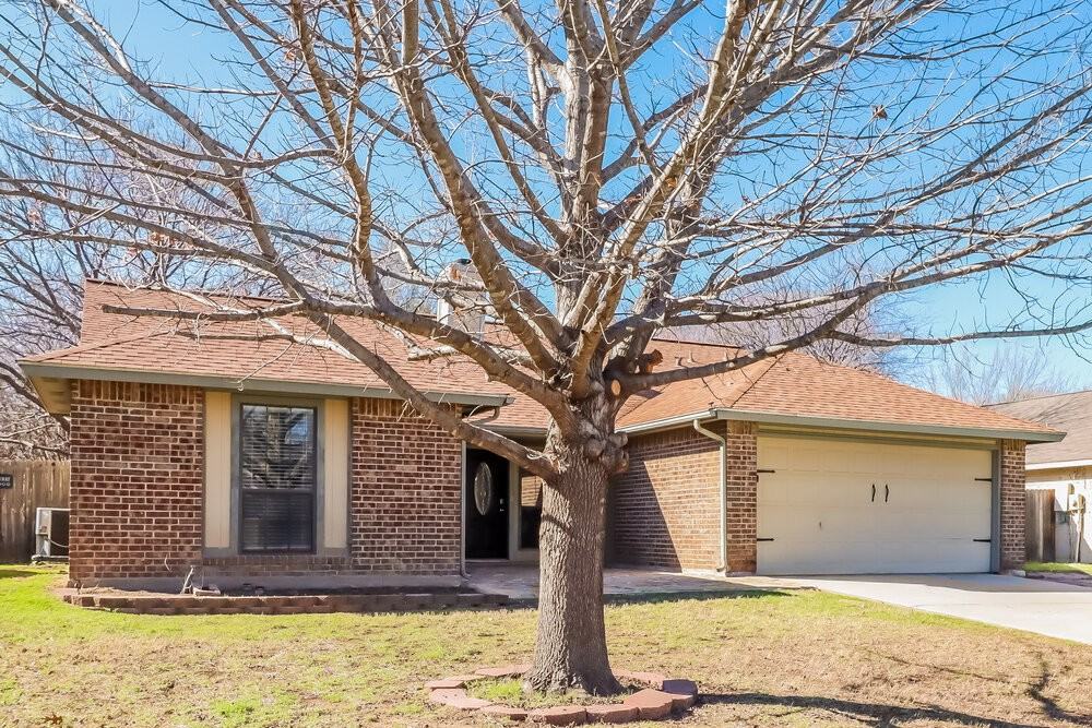 2525 Craig Ln - Photo 3 of 16
