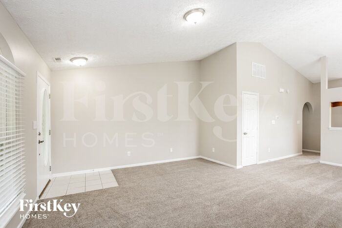 6682 Wimbledon Dr - Photo 3 of 15