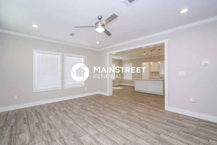 1627 E Davis Ave - Photo 3 of 16