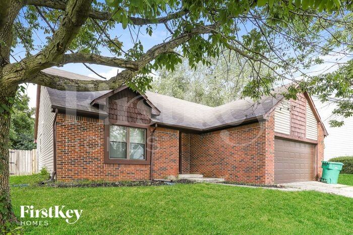 6824 Oak Lake Dr - Photo 2 of 16