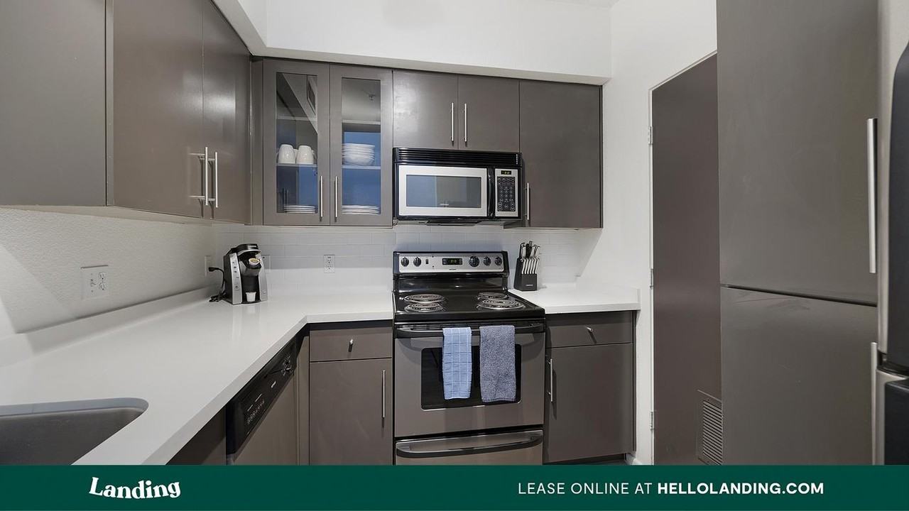 1001 E. Playa Del Norte Dr - Photo 3 of 50