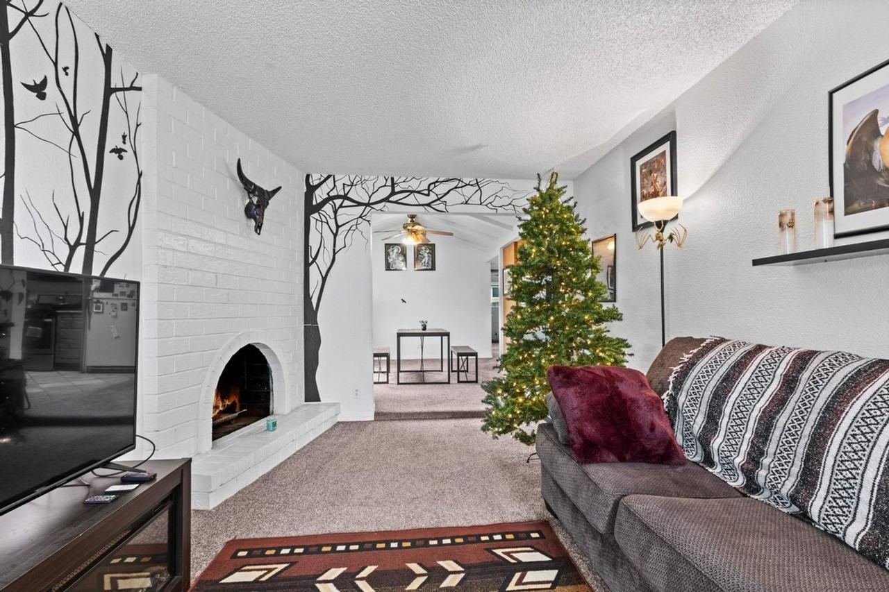 4421 Palm Ave - Photo 5 of 10