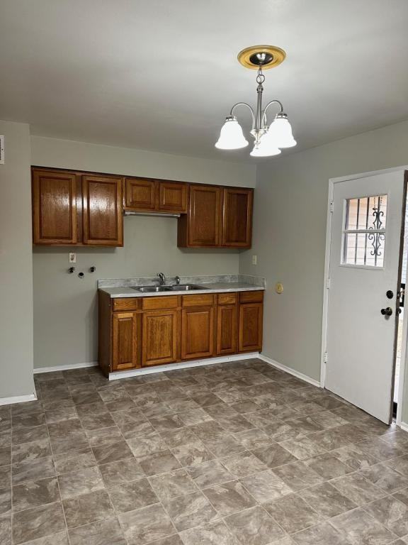 6111 Chambers Way - Photo 4 of 11