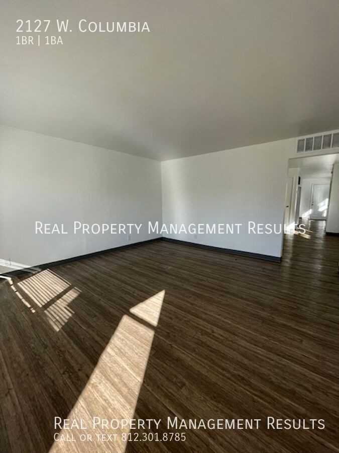 2127 W Columbia St - Photo 2 of 8