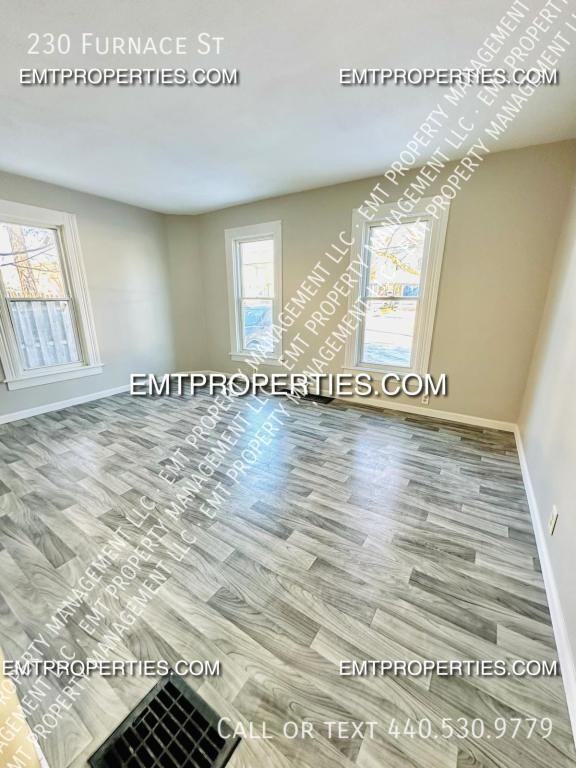230 Furnace St - Photo 3 of 9
