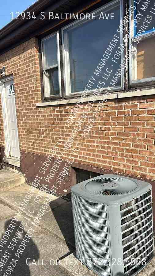 12934 S Baltimore Ave - Photo 3 of 5