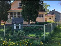 220 W Riverside Dr - Photo 1 of 1