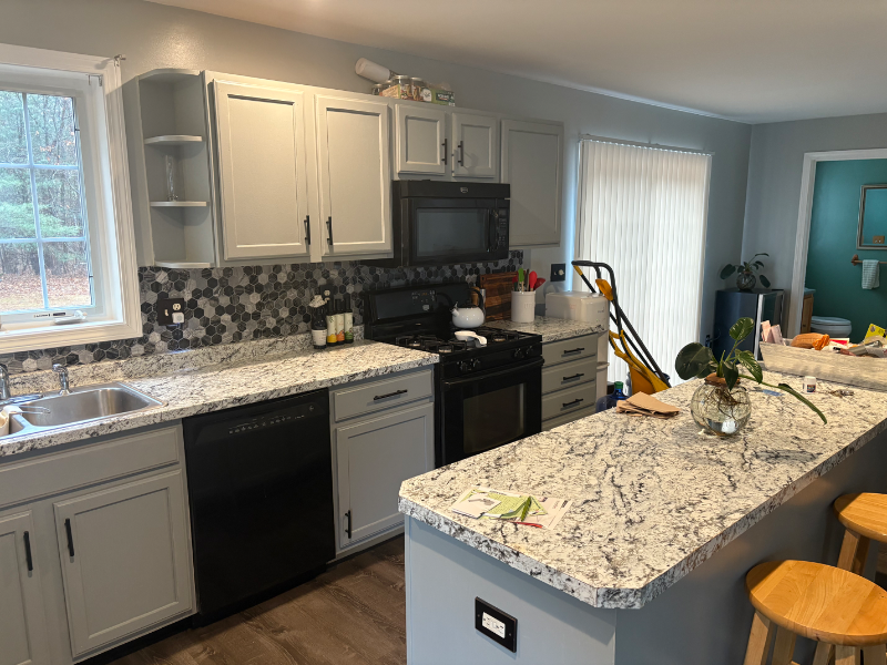 34 Brooks Rd - Photo 3 of 17