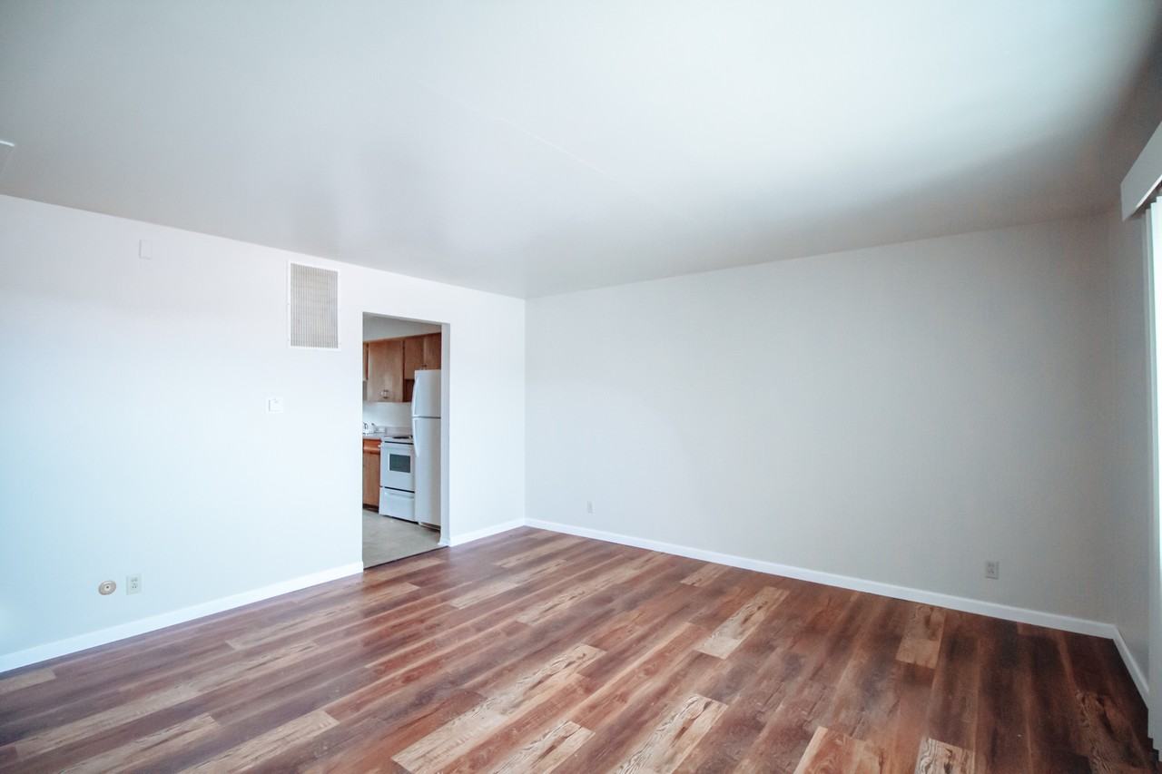 4825 Hill Ave #33 - Photo 4 of 15