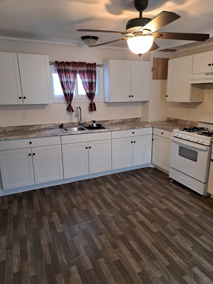 147 E Cayuga St #NA - Photo 2 of 10