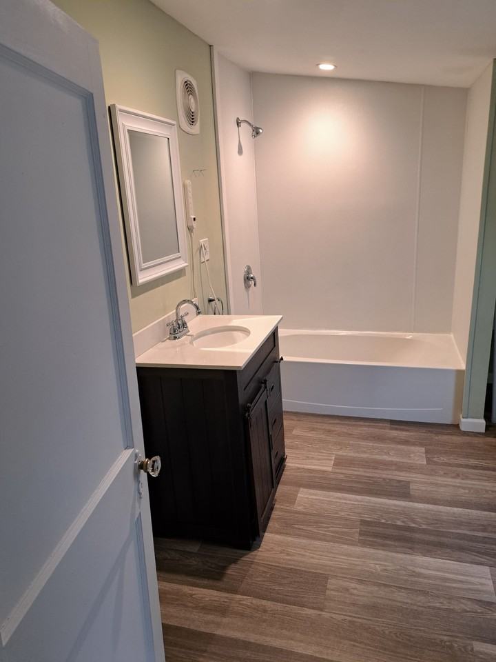 147 E Cayuga St #NA - Photo 3 of 10