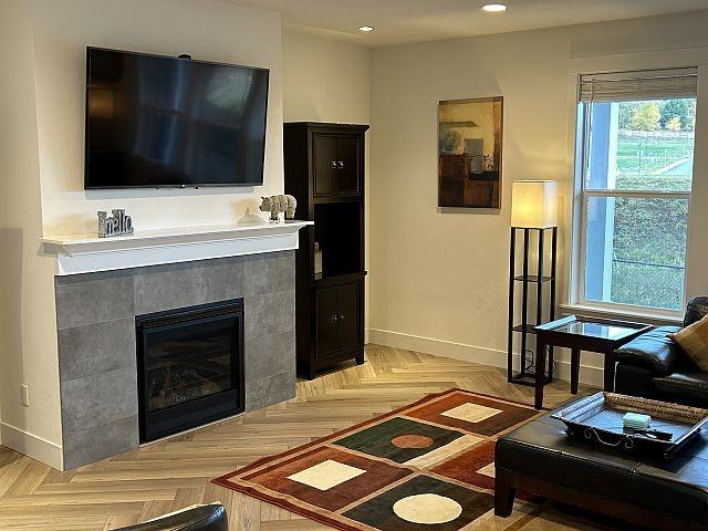 16513 Se Three Sisters Mountain Way #NA - Photo 3 of 21