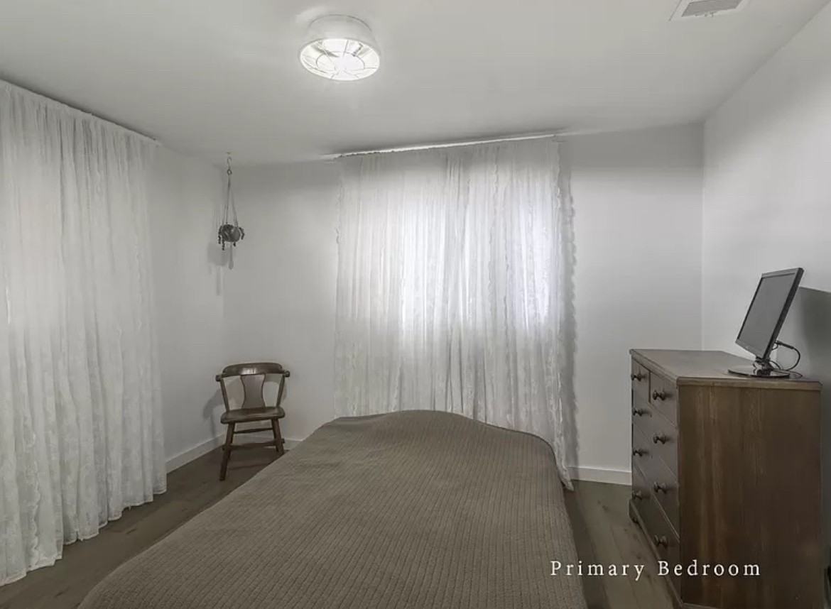 3067 Lakeview Dr #NA - Photo 3 of 14