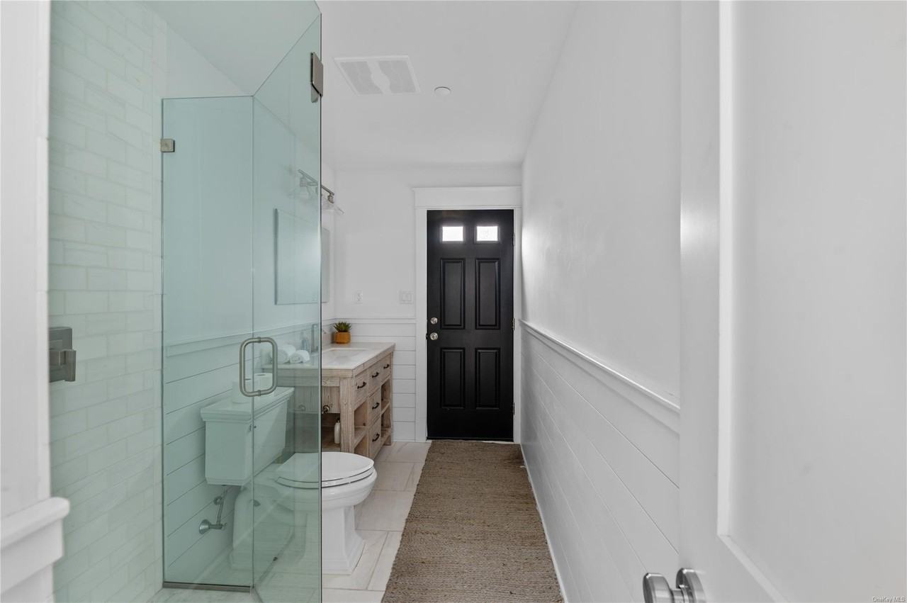 386 Dehnhoff Walk - Photo 7 of 11