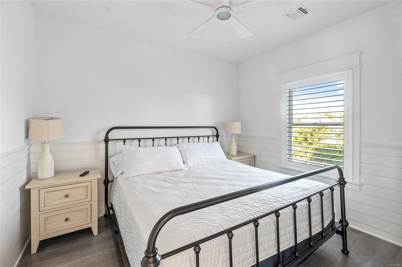 335 Surf Road - Photo 5 of 12