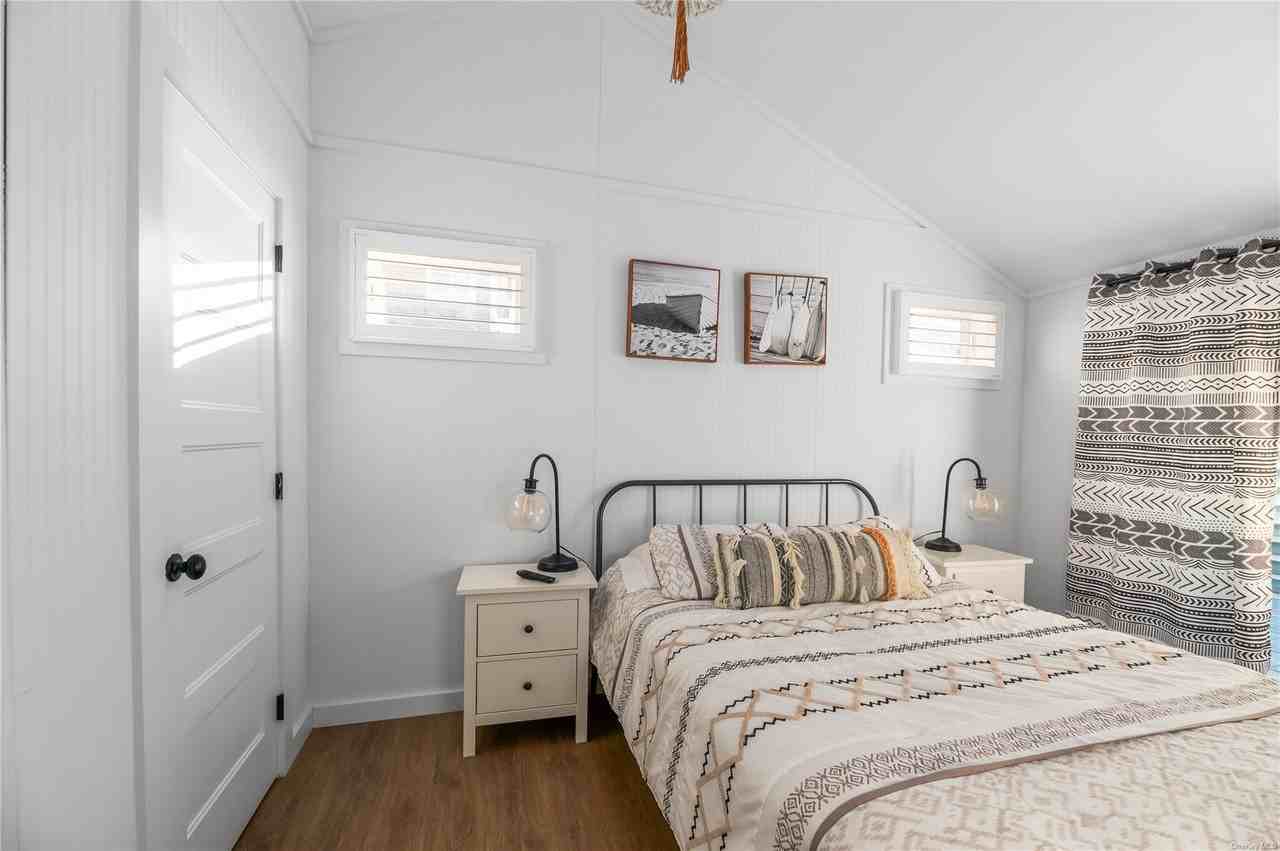 311 Wilmot Rd - Photo 5 of 12